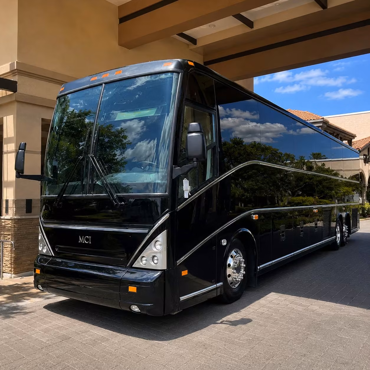 corporate shuttle services and convention transportation in laredo