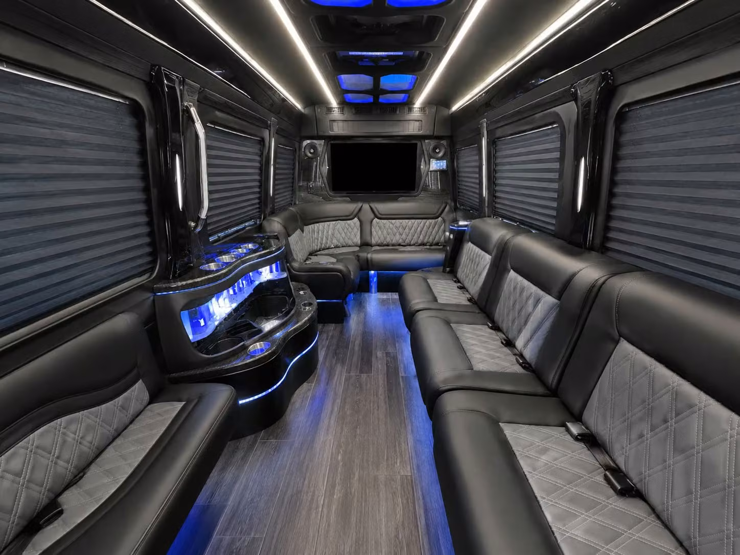sports team transportation and fan bus rentals in laredo