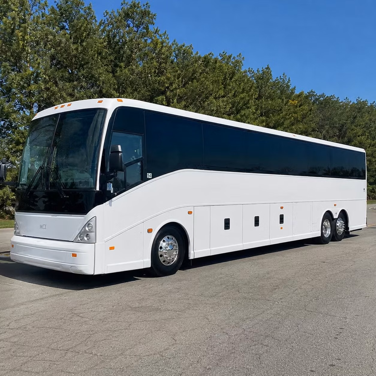 we help you compare the right bus size for your laredo airport group